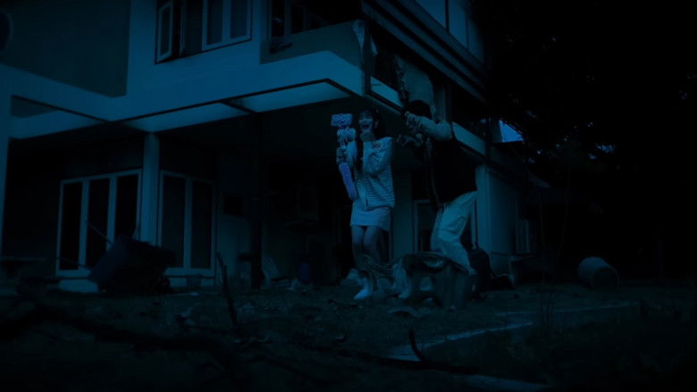 MuTeLuv: Fist Foot Fusion backdrop 1