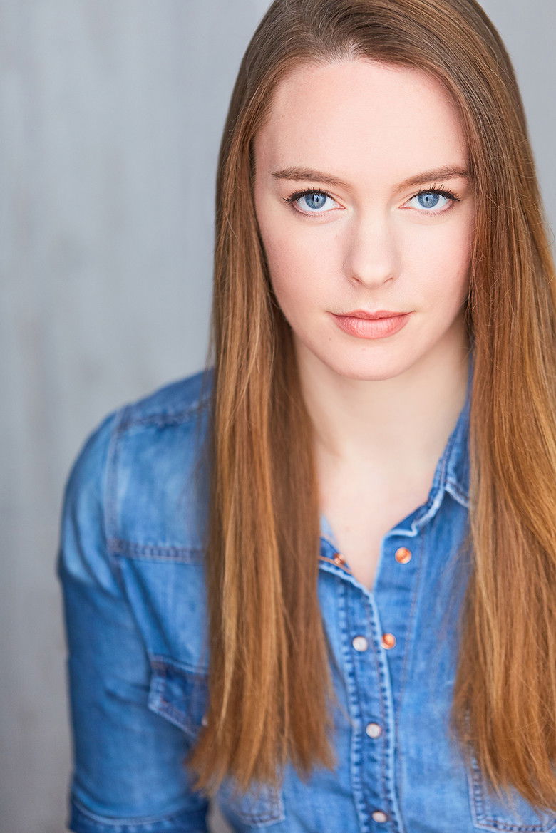 Annie Munch portrait image