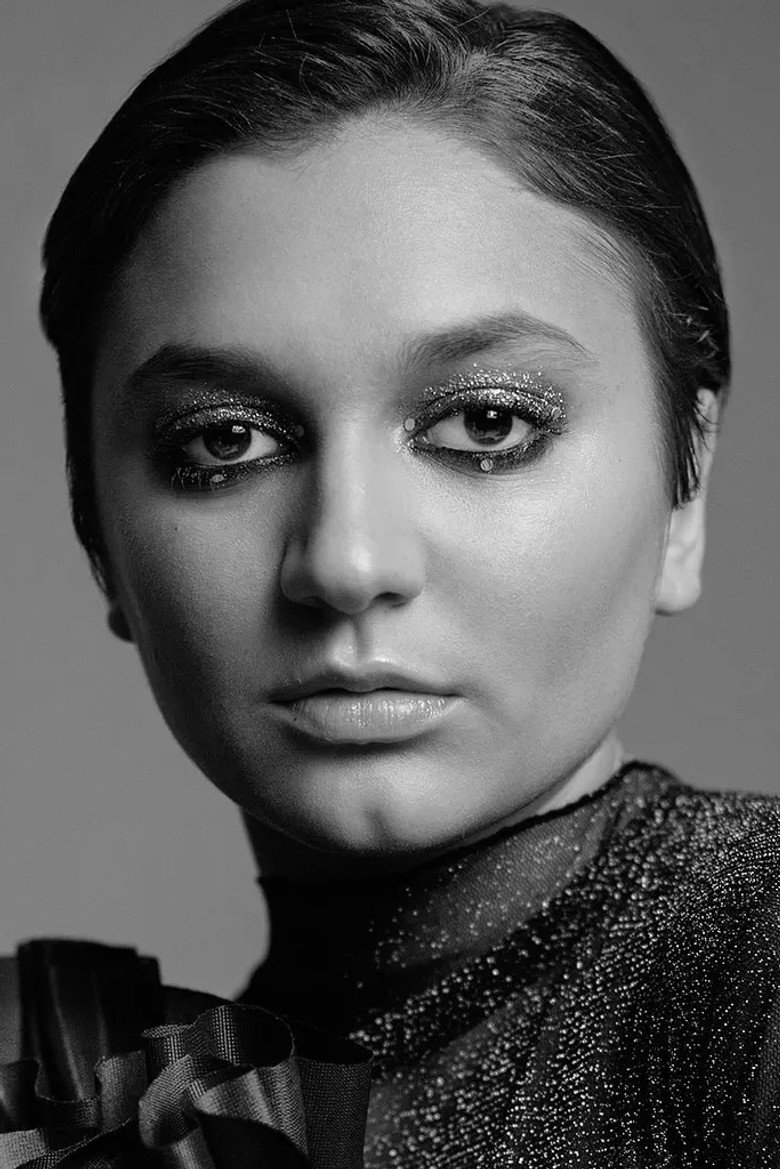 Daya portrait