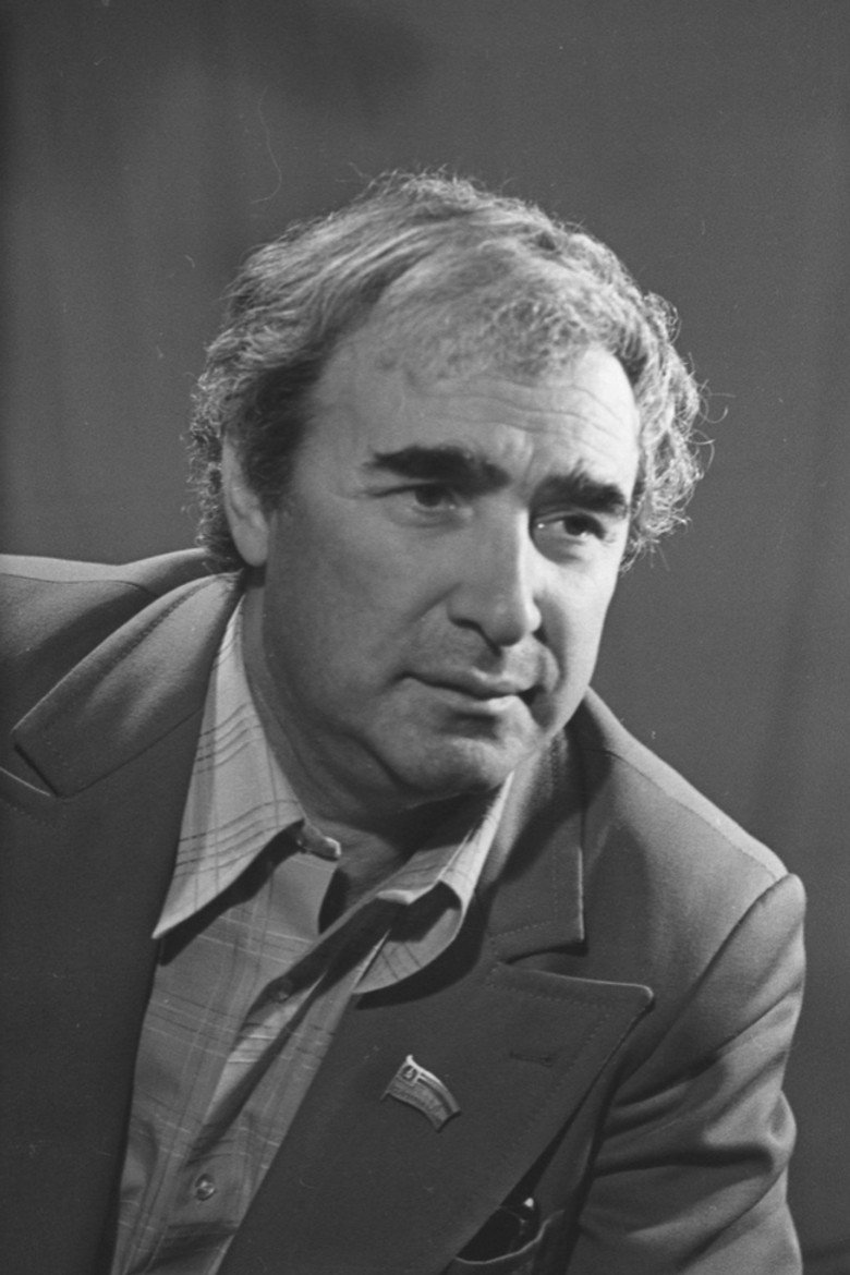 Nodar Dumbadze photo 3