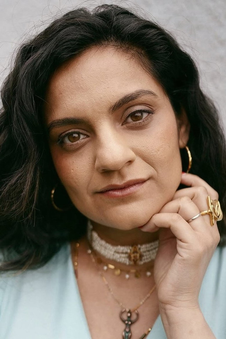 Nida Manzoor photo 6