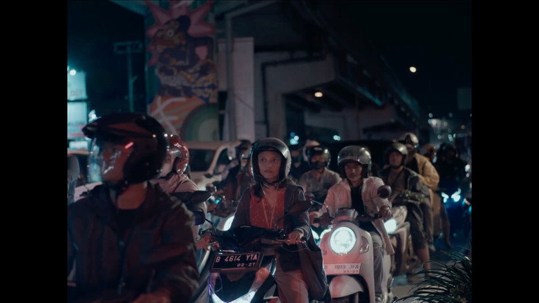 Sunyi, Sepi, Sendiri image 3