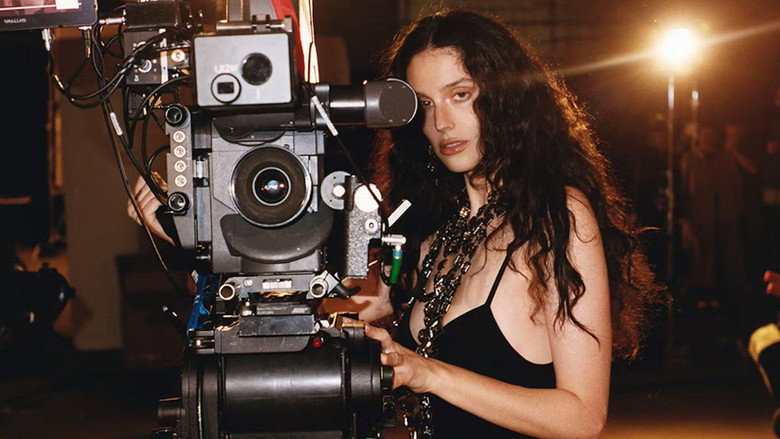 Hollywood Cream Movie Still 5