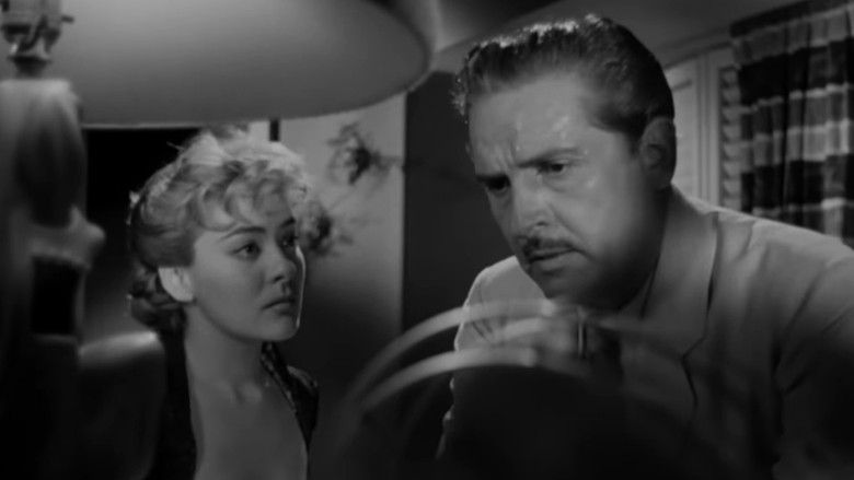 Image d'arrière-plan 5 du film Un extraño en la escalera