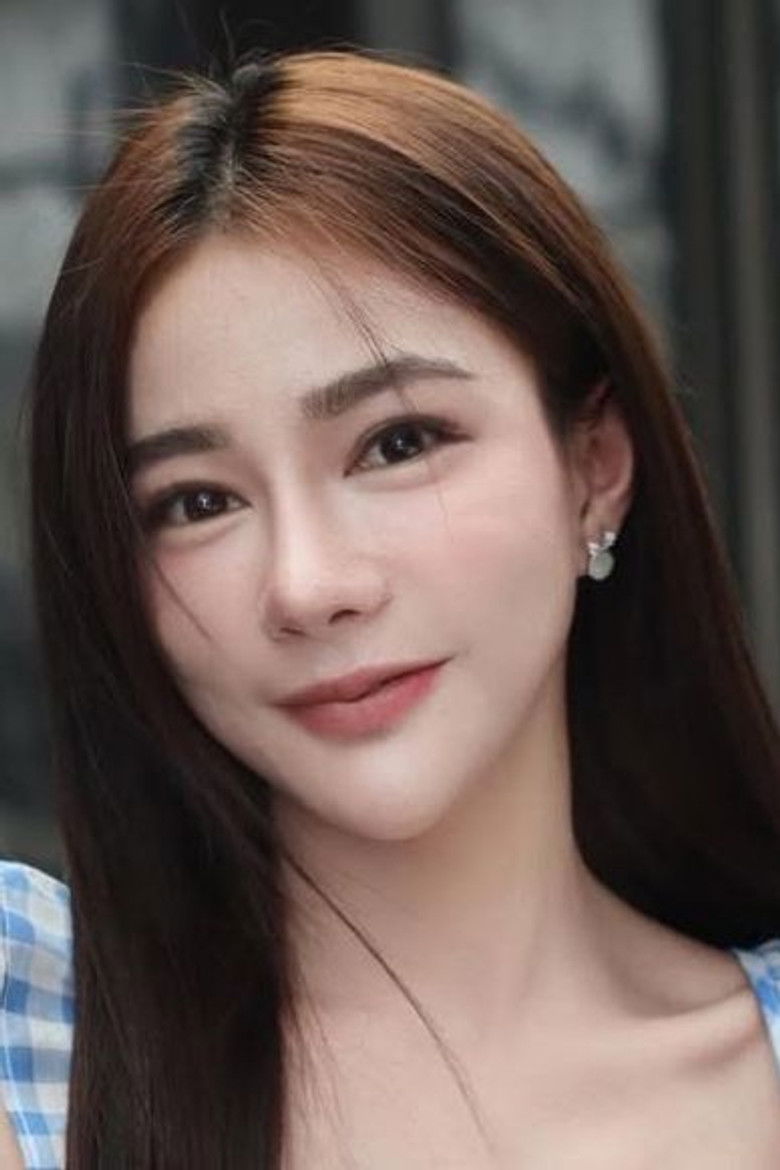 Photo de เฟิร์น ปภัสรินทร์