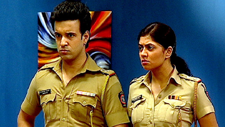 Still image for F.I.R. season 1 episode 715: Meera's Fan