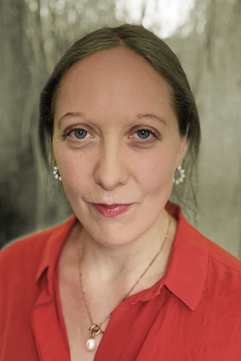 Karoline Henkel portrait image