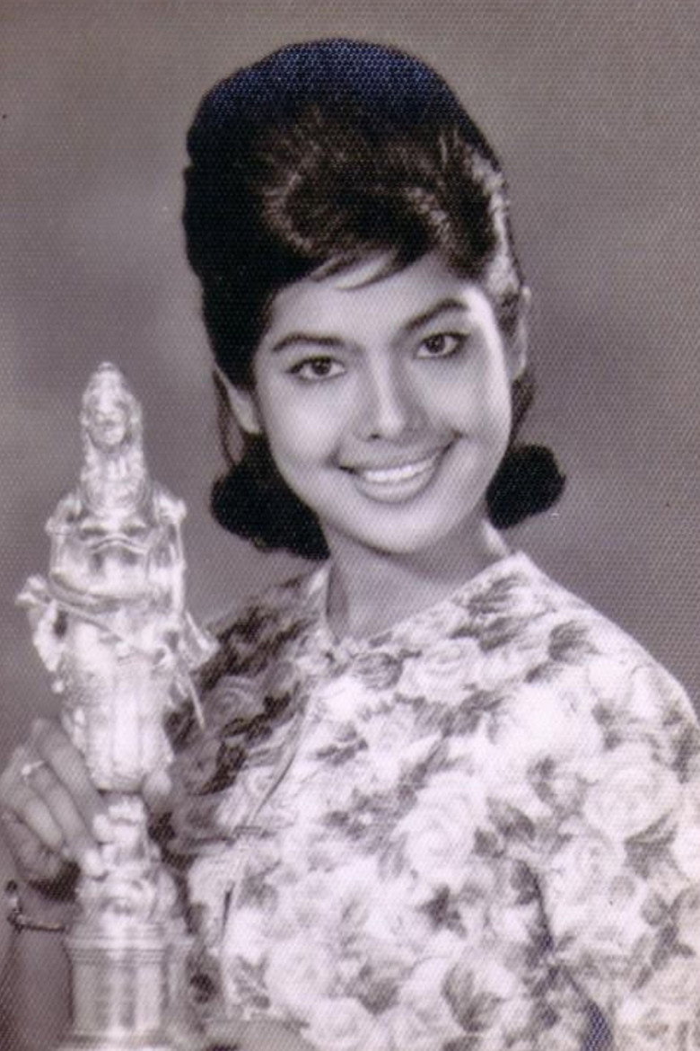 Metta Roongrat photo
