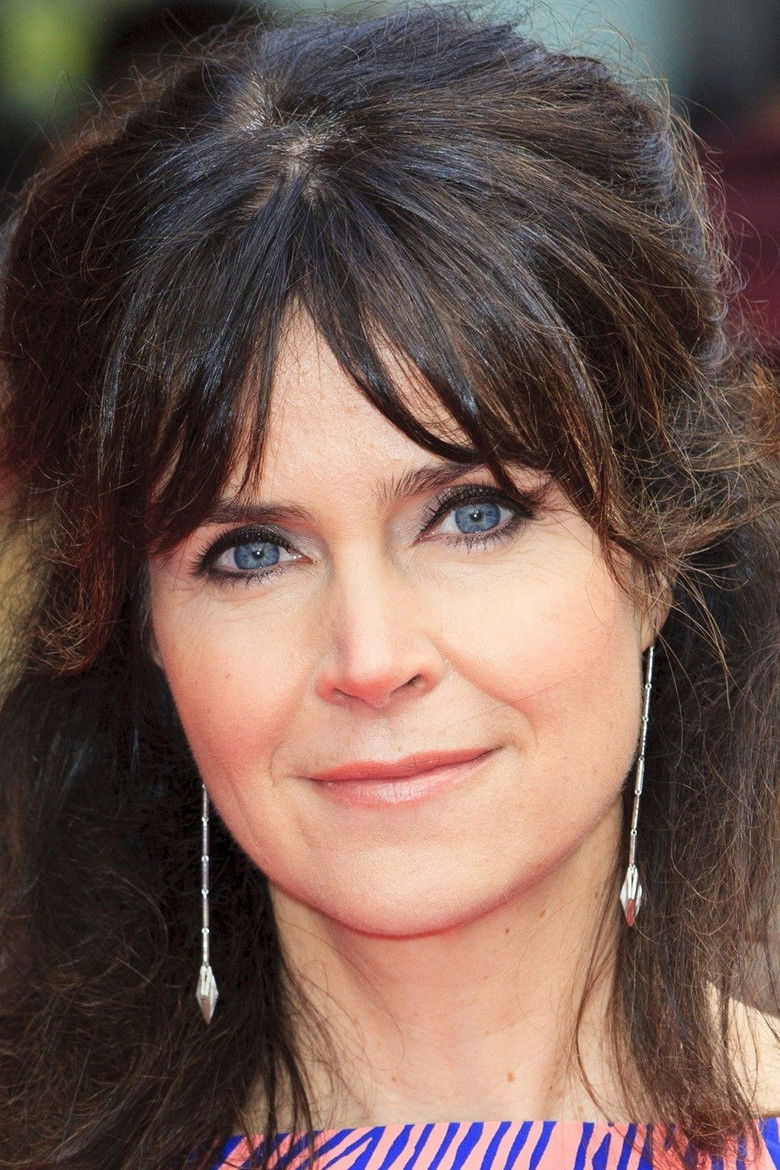 Liza Marshall portrait image