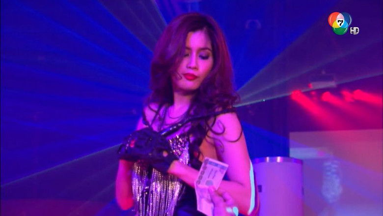 Still image for Beauty On the Run season 1 episode 1: Episode 1 Still image for Beauty On the Run season 1 episode 1: Episode 1