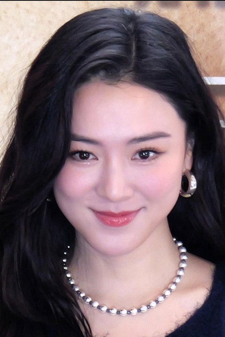 Venus Wong Man-Yik photo 6