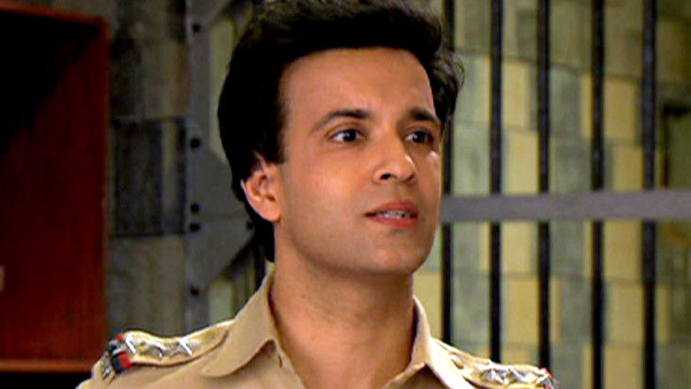 Still image for F.I.R. season 1 episode 1208: New Female Constable In Imaan Chowki