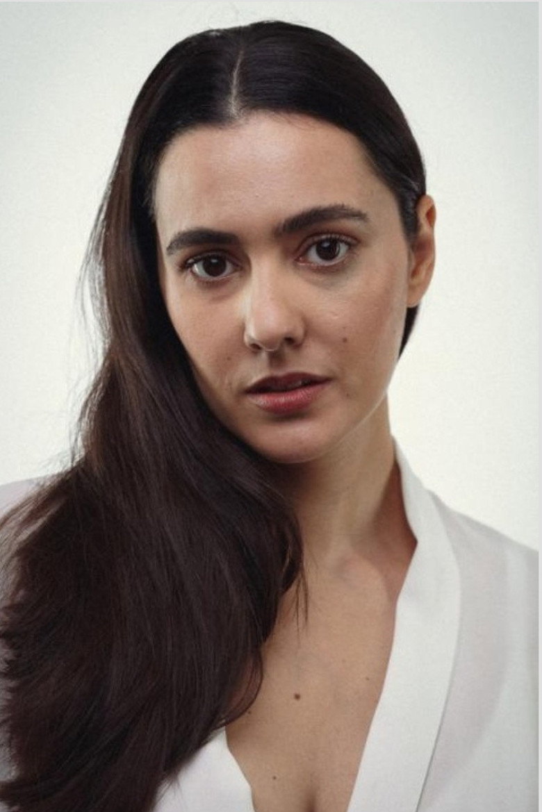 Vanessa Almeida photo 2