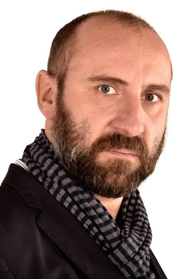 Julio Mardelo portrait image