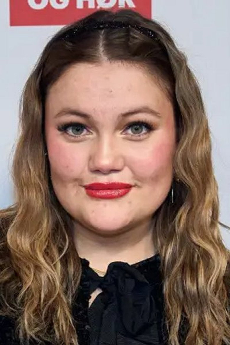 Stephanie Siguenza portrait
