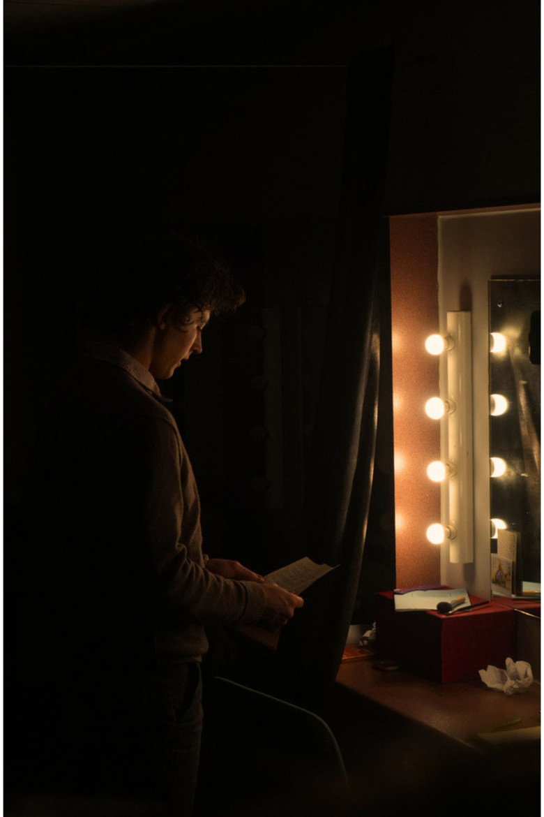 Paper Planes backdrop image