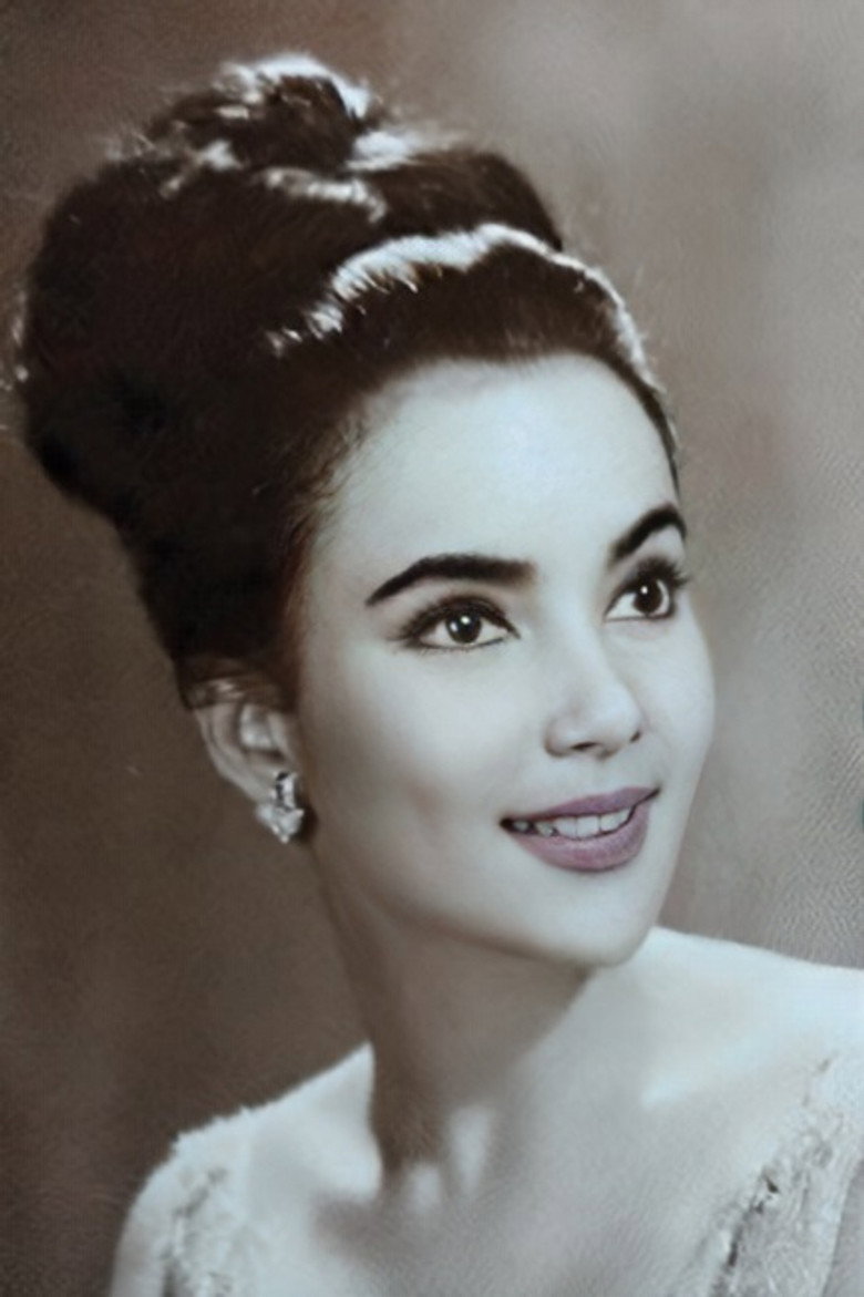 Amalia Fuentes photo 5