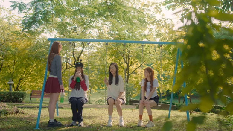 Still from 23.5 องศาที่โลกเอียง - 시즌 1 에피소드 9