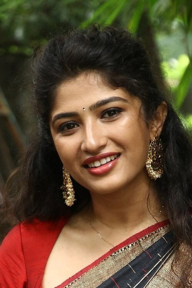 Roshini Prakash photo 3