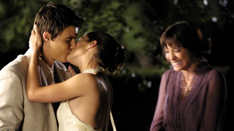 Still from Wildfire - ซีซัน 4 ตอน 13