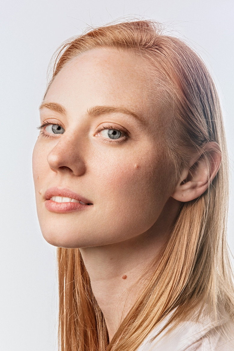 Deborah Ann Woll photo 12