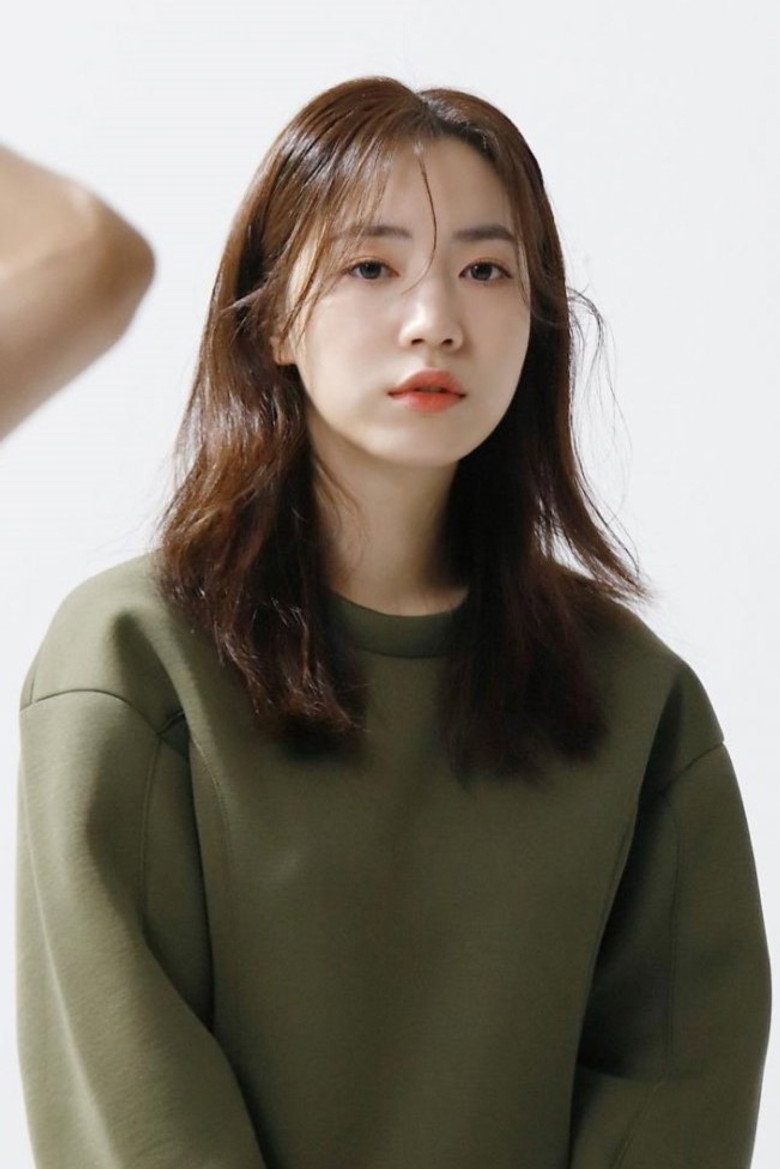 Ryu Hwa-young photo 4