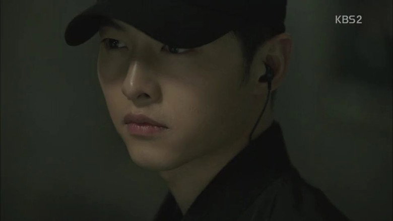 Still from Descendants of the Sun - Season 1 Episode 12