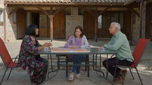 Still image for Εκτός Υπηρεσίας season 1 episode 18: Episode 18