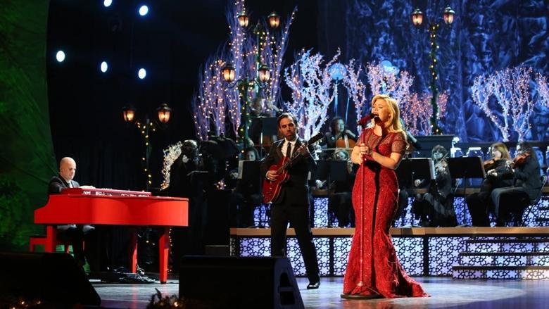 Kelly Clarkson's Cautionary Christmas Music Tale (2013)