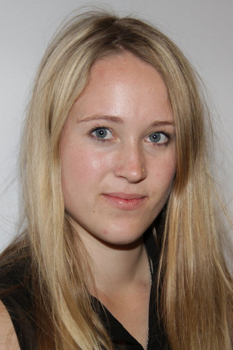 Soluna Samay portrait image