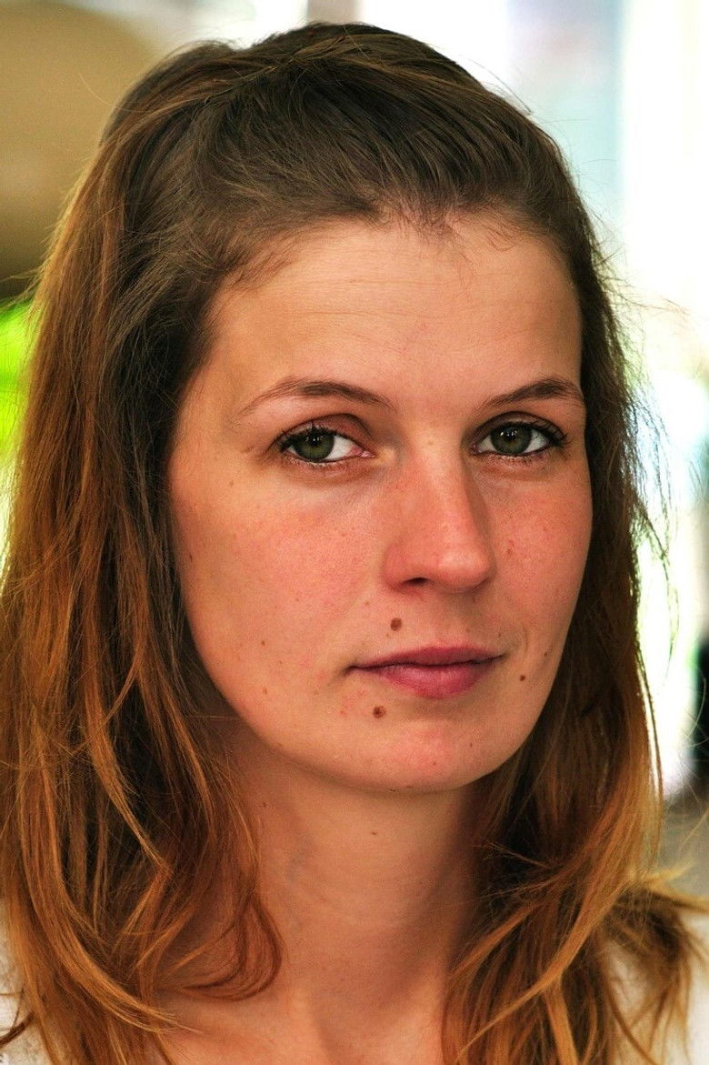 Lotte Tabbers portrait image