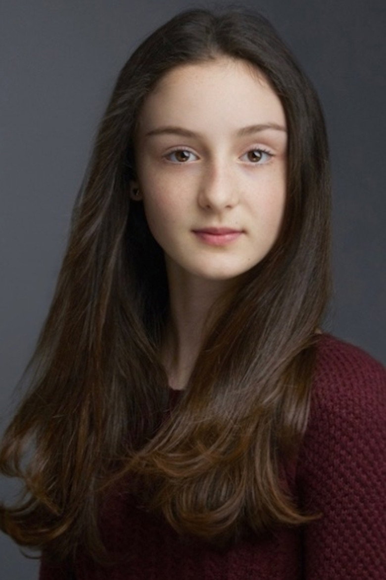 Hollie Burgess photo 2