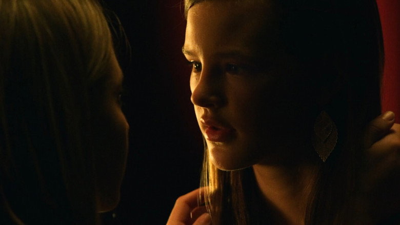 Still from Everything Sucks! - Season 1 Episode 10