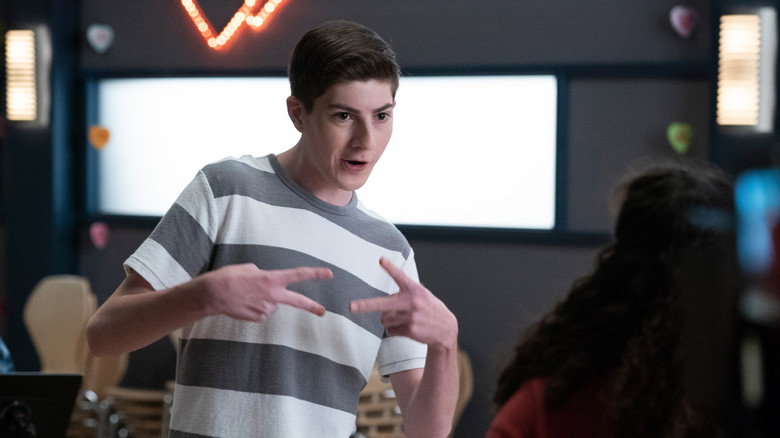 Still from Speechless - Season 3 Episode 12