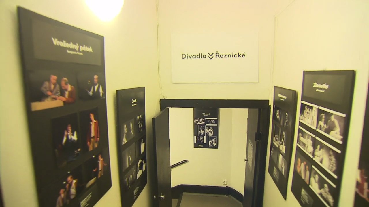 Divadlo v Řeznické poster