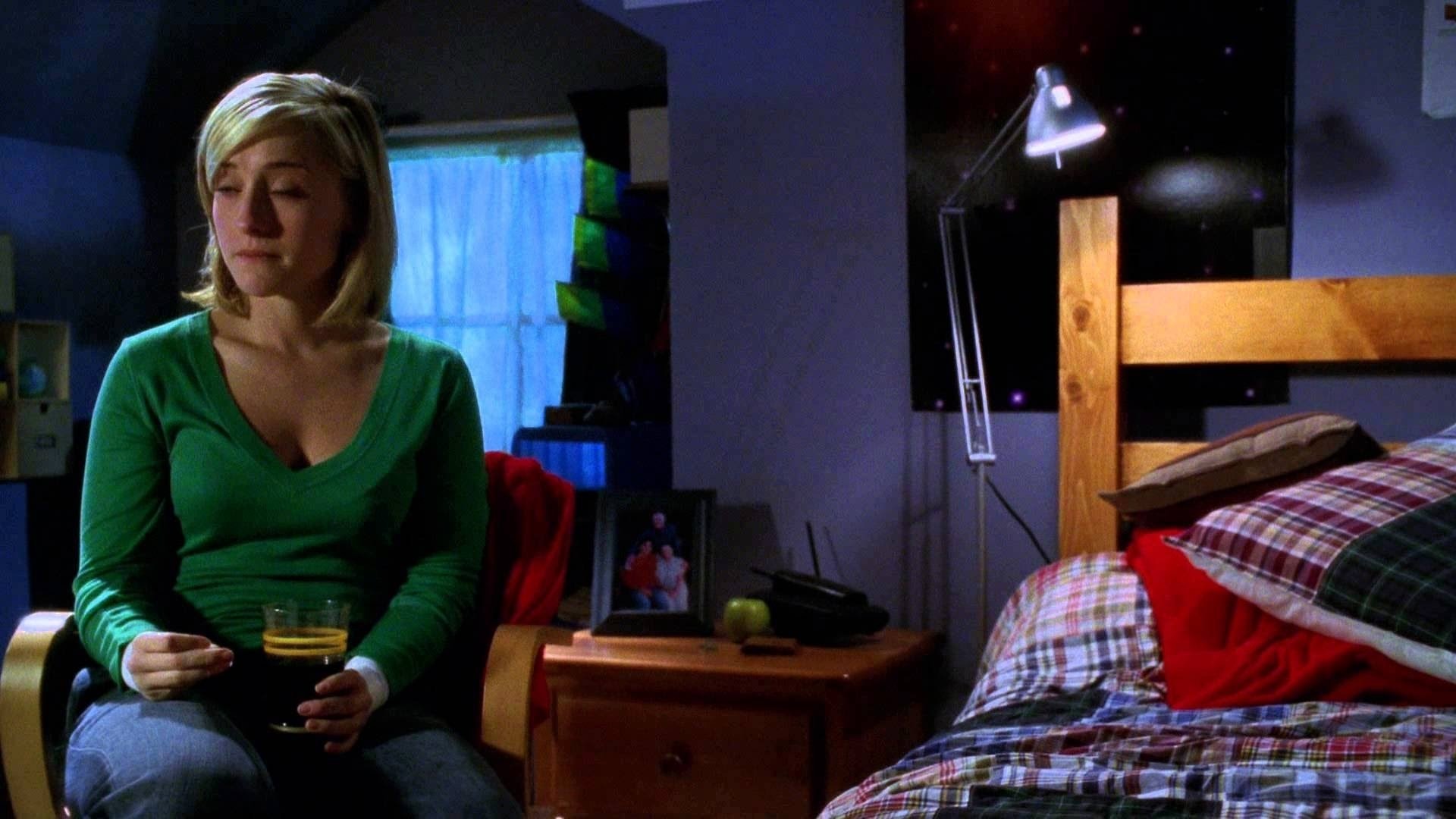 Assistir https://thenightseriesbr.com/episodios/assistir-smallville-as-aventuras-do-superboy-temporada-5x14/ em HD