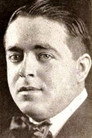 актер Winfield R. Sheehan