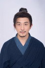 何磊