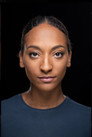 Maïmouna Badjie as Mandy in 2DEZIT