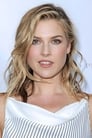 Ali Larter isTracy Strauss