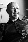 актер 黃易