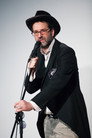 Martin John Cook isЭгон Бар