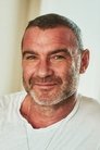 Liev Schreiber isStuart Besser