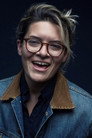 актер Hilary Leavitt