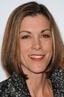 Wendie Malick isCaptain Lindsay Cole