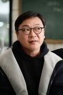 Kim Eui-sung isProfessor Kang