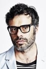 Jemaine Clement is Dr. Ian Garvin