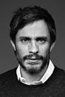 Gael García Bernal isDavenport