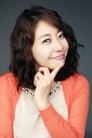 Hwang Hyo-eun isSecond sister