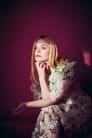 Elle Fanning isPhoebe Lichten